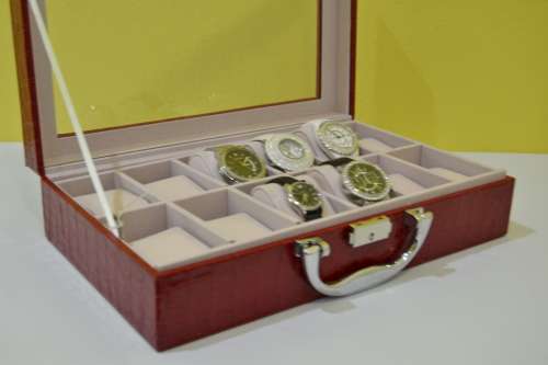 12 SLOT PU MATERIAL RED  Watch Box, Watch Case, Storage Box with Large Compartments