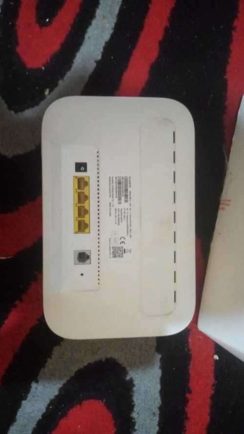 HUAWEI 4G Router 2 Pro b612-233 White Free Delivery