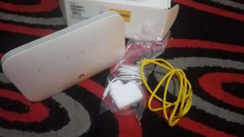 HUAWEI 4G Router 2 Pro b612-233 White Free Delivery