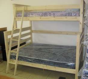 Tri bunk bed