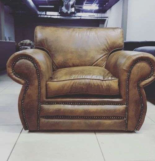 Large 6 Seater lounge suite New