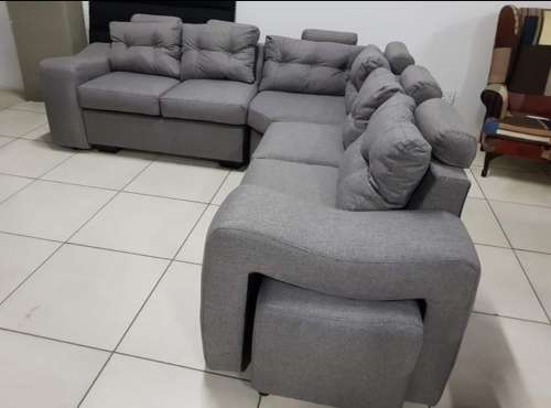 Modern Lounge Suite: BZN