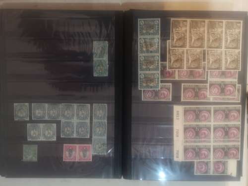 Union of South Africa - Small 16 page book. With Stamps as per scan. Umm. MM and Fine Used.