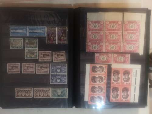 Union of South Africa - Small 16 page book. With Stamps as per scan. Umm. MM and Fine Used.