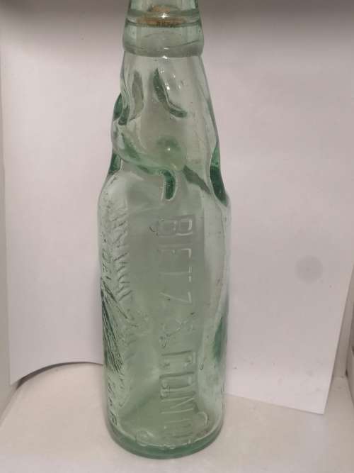 OLD VINTAGE BOTTLES - 10 oz  CODD BOTTLE - BETZ and CONDE - JOHANNESBURG - SMALL LIP CHIP - SWAN