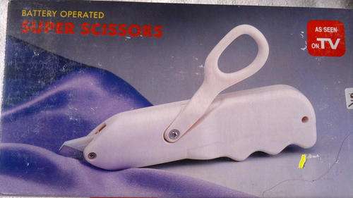 BATTERY OPERATED SUPER SCISSORS