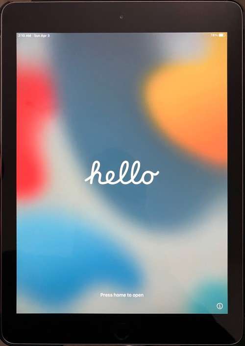 iPad 6th Gen | 32GB | Wi-Fi | Space Grey | Plus Free Extra Accessories | Free Shipping (SA ONLY)