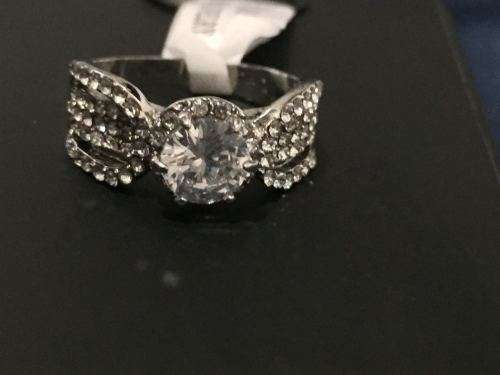 Luxury Engagement Ring