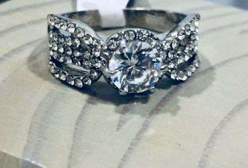 Luxury Engagement Ring