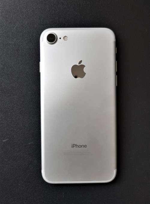 iPhone 7 32GB Silver | Free shipping |  Low low price