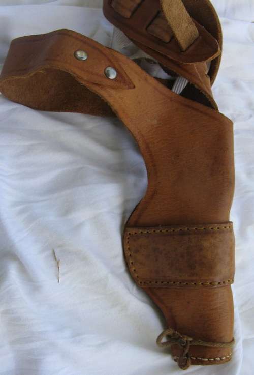 LEATHER SHOULDER GUN HOLSTER
