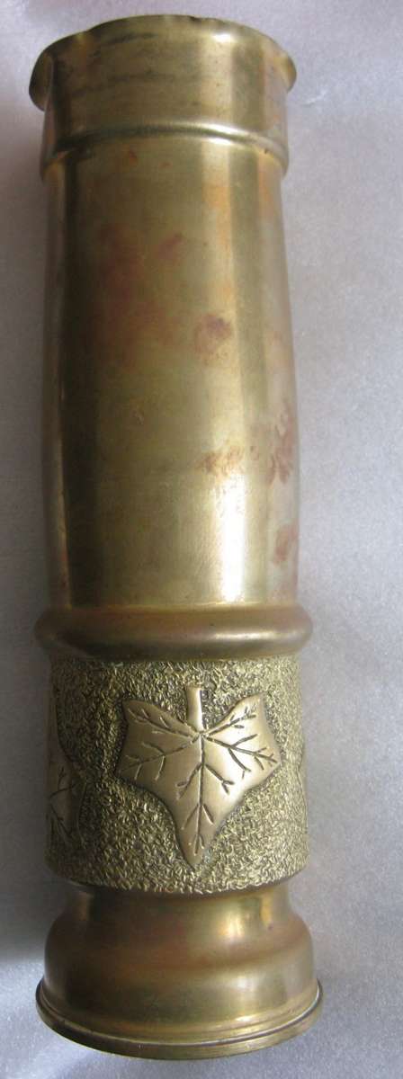 TRENCH ART : BRASS SHELL CASING : DATED - 1916 : 9cm BASE DIAM : 29.3cm HIGH