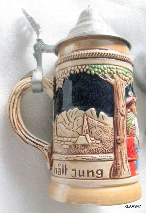 ORIGINAL KING : TRAVAIL MANUEL : 300 1/4 : LIDDED STEIN - ZINN : 17.5cm HIGH