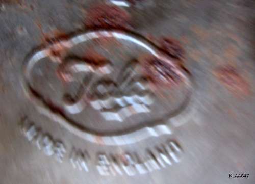 TALA : MADE IN ENGLAND :   ASPIC AND HORS D'OERVE CUTTERS (11) : IN TIN : TIN DIAM 11cm : 3.5cm DEEP