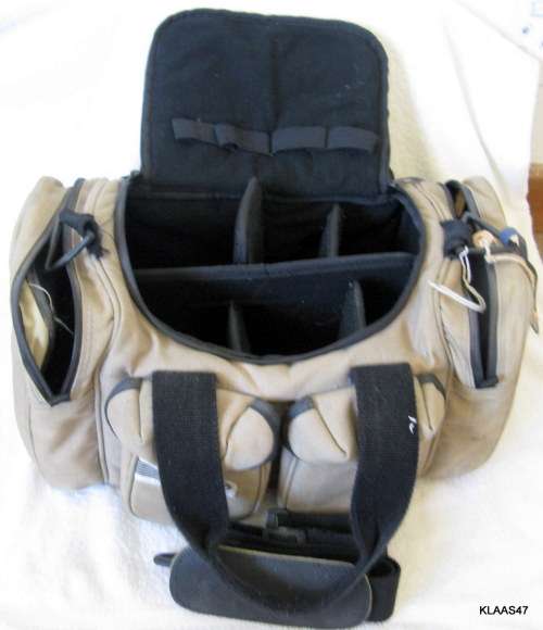 CAMERA BAG : 40X21X21CM : CPC USA : 2 SMALL POCKETS IN FRONT NOT INCLUDED IN MEASUREMENTS