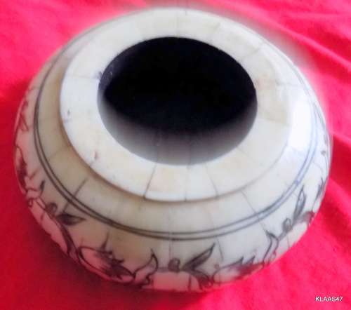 BONE IN-LAY BOWL with BLACK LEAF & FLOWER DESIGN