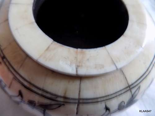 BONE IN-LAY BOWL with BLACK LEAF & FLOWER DESIGN