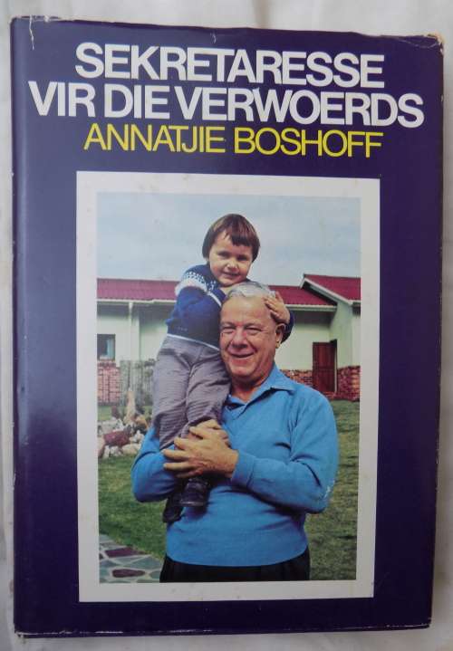 Sekretaresse vir die Verwoerds- Annatjie Boshoff 1974 HARDEBAND