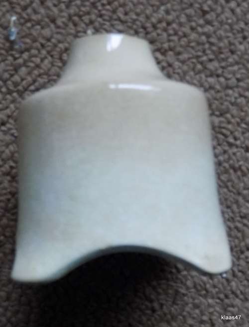 VINTAGE  PIE FUNNEL : SEE PICTURES **TOP LOOKS DAMAGED**