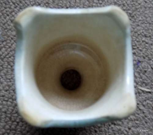 VINTAGE  PIE FUNNEL : SEE PICTURES **TOP LOOKS DAMAGED**