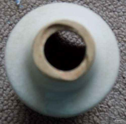 VINTAGE  PIE FUNNEL : SEE PICTURES **TOP LOOKS DAMAGED**