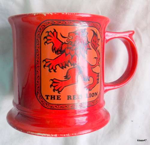Carltonware Mug The Red Lion 10 cm high  NOTE  lots of hair line cracks AND chip on bottom edge
