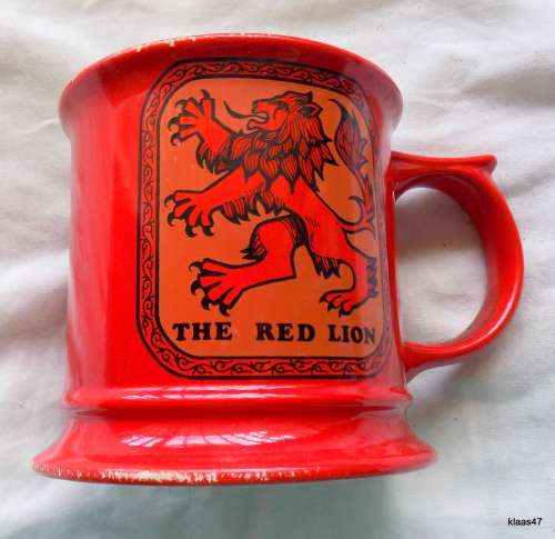 Carltonware Mug The Red Lion 10 cm high  NOTE  lots of hair line cracks AND chip on bottom edge