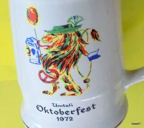 OKTOBERFEST 1972 UMTALI   MADE BY NORBELL  PRODUCT SALISBURY RHODESIA WHITE  500ML MUG