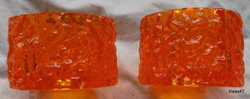 2 ORANGE GLASS CANDLE HOLDERS  : DIAMETER 8 CM : HEIGHT  5.3CM