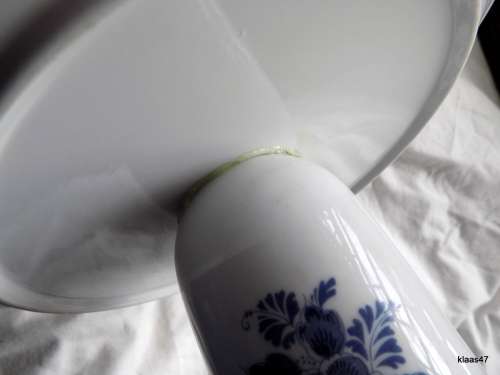 BLUE AND WHITE - DELFT - OUDE MOLEN FABRIEK - CAKE PLATE ON STAND - 25.5cm Diam Plate