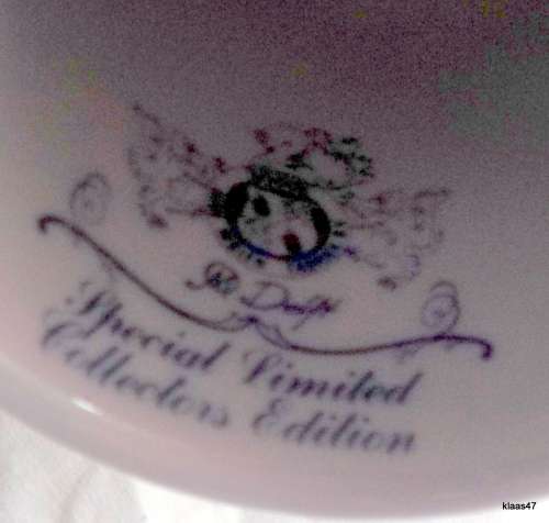 BLUE AND WHITE - DELFT - OUDE MOLEN FABRIEK - CAKE PLATE ON STAND - 25.5cm Diam Plate