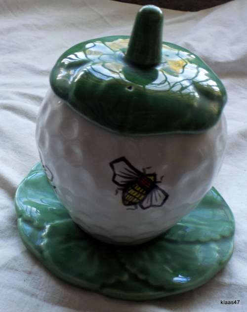 Honey Pot - 14.5cm High - Strawberry Shape on Leaf Plate - Sailthru