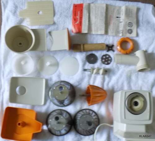 VINTAGE MOULINEX 243  - JEANETTE MARK 3 - GRINDER/SHREDDER/JUICER