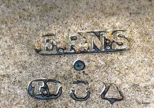 BISCUIT BARREL - W WOOD & CO - EPNS - HANDLE & LID WORN OFF