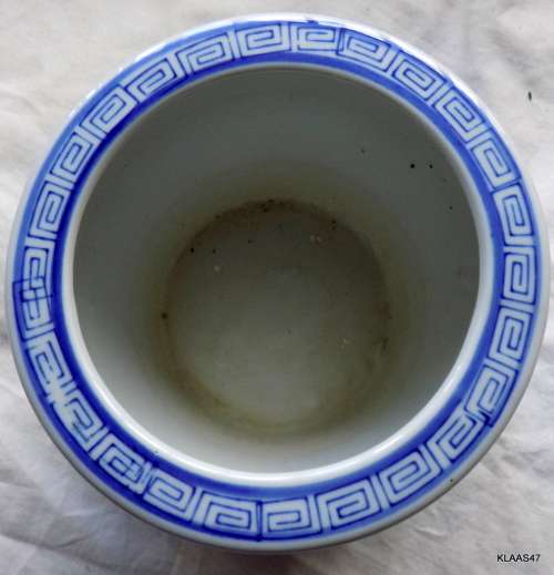 Genuine Ming Blue - Pot Plant container - 15cm diameter - 11.5cm high - 11cm Opening diameter