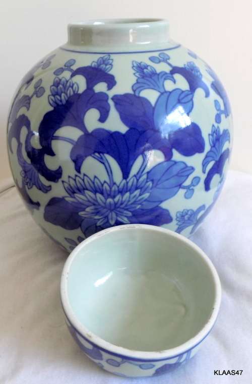 Blue and White - Ginger Jar - 22cm High (measured with lid on)