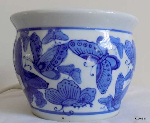 Genuine Ming Blue - Pot Plant container - 15cm diameter - 11.5cm high - 11cm Opening diameter