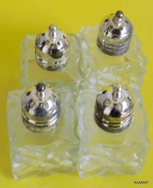 VINTAGE - INDIVIDUAL GLASS SALT SHAKERS - SMALL - SET OF 4 -