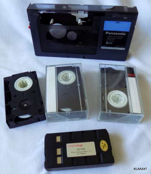 Panasonic NV-S5B VHS-C Camcorder Video Movie Camera 12x Zoom Bundle