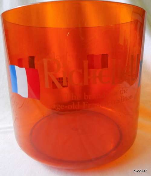 PLASTIC RICHELIEU ICE BUCKET