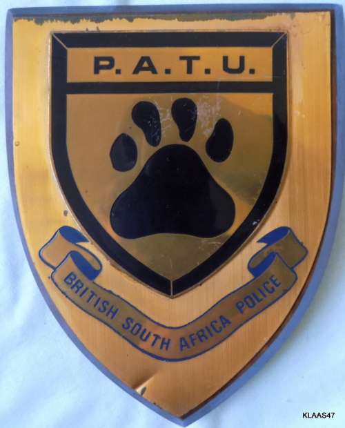 BRITISH SOUTH AFRICA POLICE WOODEN WALL PLAQUE