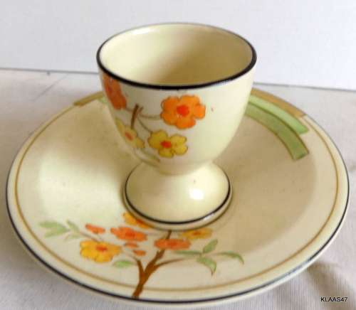 VINTAGE - Burleigh Ware - B&L. Ltd - Made in England - ART DECO - Egg cup on 11.5cm Plate