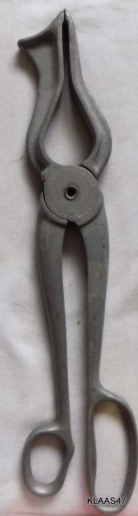 VINTAGE - ELECTRIC WASHER CLOTHES TONGS - PATENTED 1-19-1926