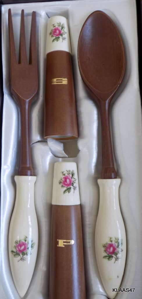 VINTAGE - SALAD SERVERS/SALT & PEPPER SET - WOODEN WITH  PORCELAIN HANDLES