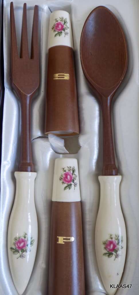 VINTAGE - SALAD SERVERS/SALT & PEPPER SET - WOODEN WITH  PORCELAIN HANDLES