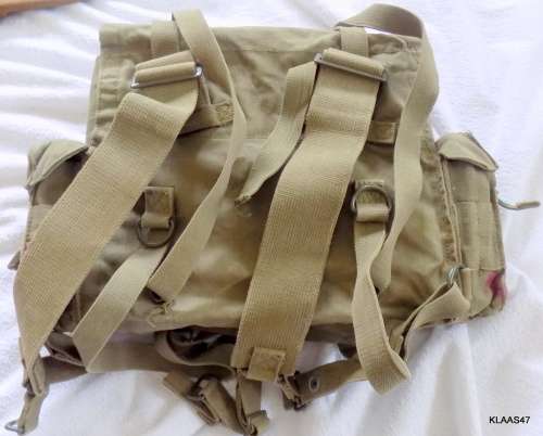 SADF - CANVAS  - PATROL BAG/RUCK SACK - WEBBING WITH TWO SIDE MAG POUCHES and SHOULDER STRAPS
