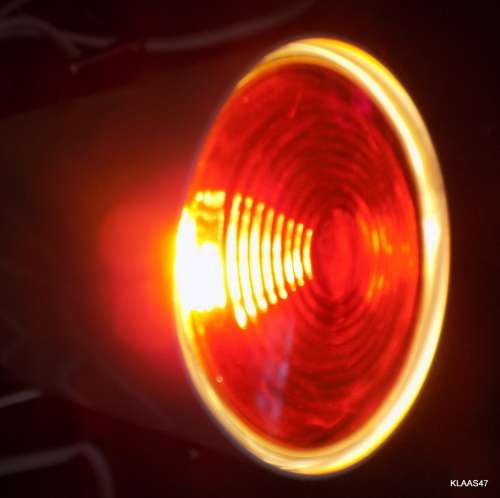 Philips InfaPhil Lamp HP 3603 - Circa 1970`s - in original box - working.