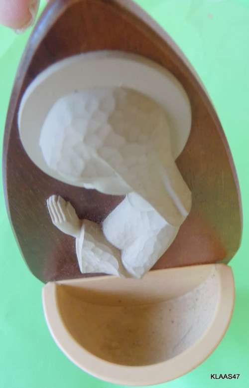 Vintage - Wooden back Wall Hanging Holy Water Font - Virgin Mary - 14.4cm Long 8cm Wide