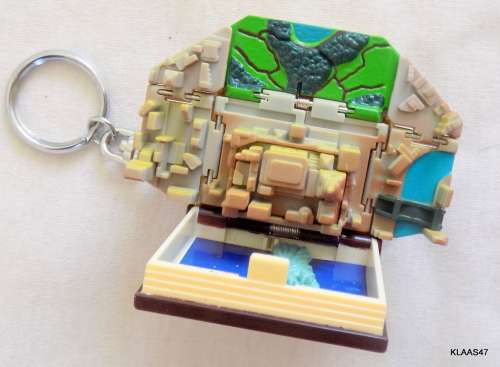 1995 New York Story Keychain by Takara Pop Up Collectible - Book