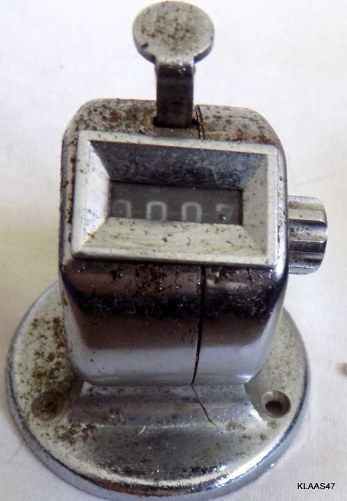 Vintage - Togoshi Seiki - 4 Digit Tally Counter (On Base) - Made in Japan